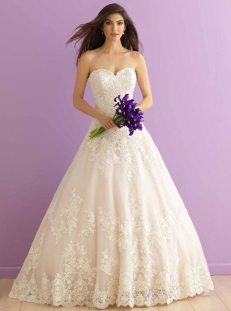 新款欧式拖尾婚纱蕾丝大拖尾抹胸婚纱礼服批发HS9146
