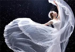 高档婚纱礼服多少钱一套
